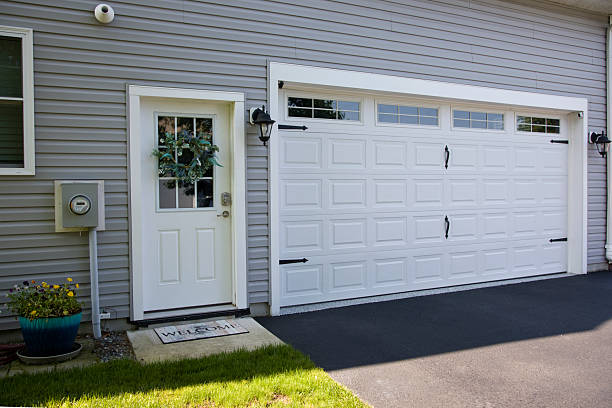 24/7 Emergency Garage Door Roller Replacement experts in Raven, VA
